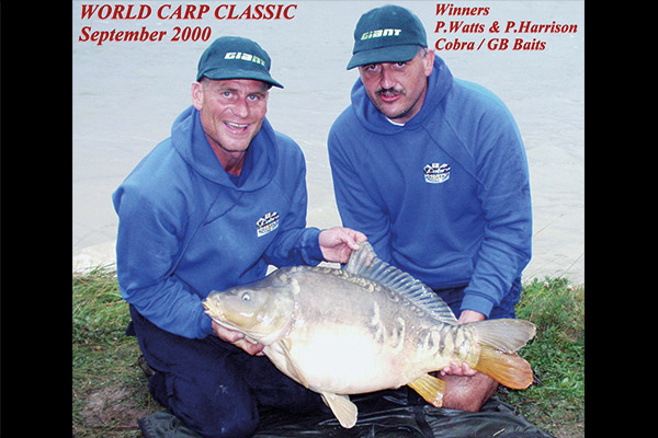 WCC00-winners-with-fish