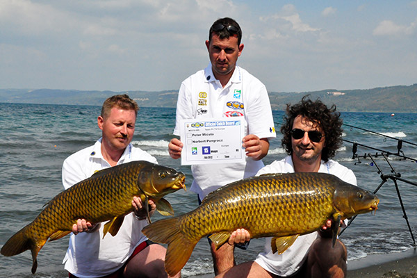 WCC12-winners-with-fish